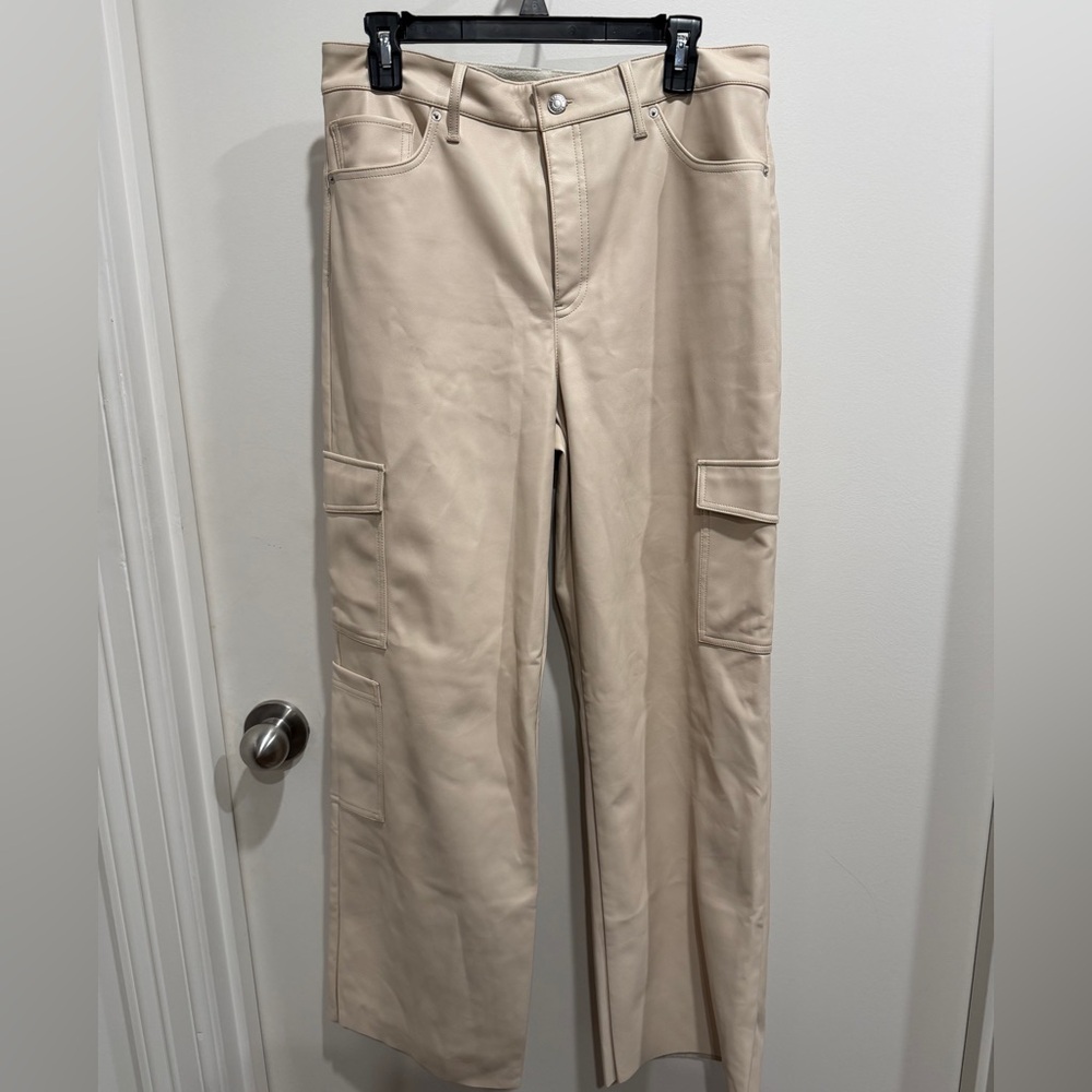 Express Cream Wide Leg Pants. Hardly Used - Picture 1 of 6